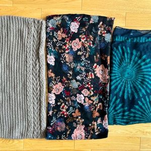 3 Infinity/Tube Scarves (H&M and c’est moi)